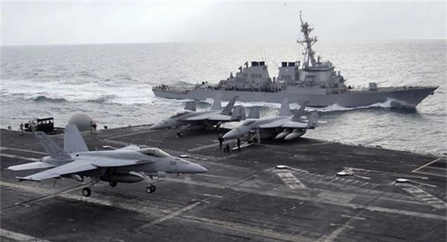 Mỹ đưa tàu sân bay, máy bay ném bom đến Trung Đông - 1
