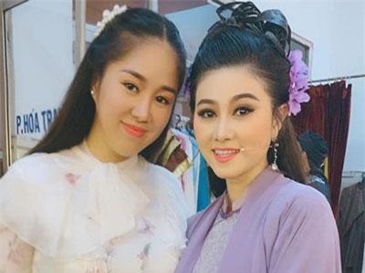 Bầu to vượt mặt, thoải mái xuất hiện trước công chúng nhưng Lê Phương lại tiếc nuối điều này