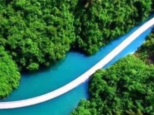 Trải nghiệm cảm giác đi trên mặt nước ở Trung Quốc