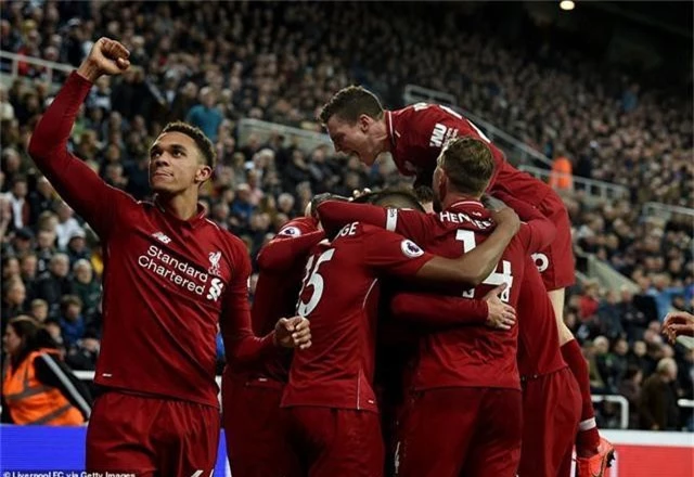 Mùa giải chưa kết thúc nhưng Liverpool đã giành được nhiều điểm hơn mùa bóng nhiều điểm nhất của M.U trong quá khứ.