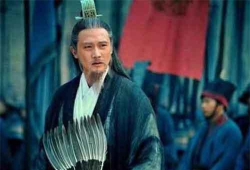 Nguyên nhân khiến Gia Cát Lượng tự mình giáng chức ba cấp