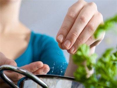 Bạn sẽ gặp họa nếu không bổ sung đủ i-ốt, đặc biệt là 2 nhóm đối tượng này