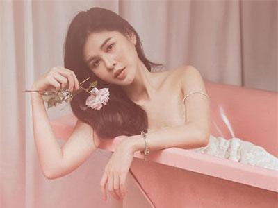 Đọ sắc Hoàng Thùy Linh và Thu Hoài cùng đóng phim “Mê cung”