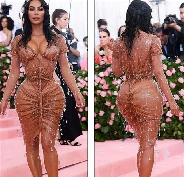 Choáng với eo siêu nhỏ của Kim Kardashian - 6