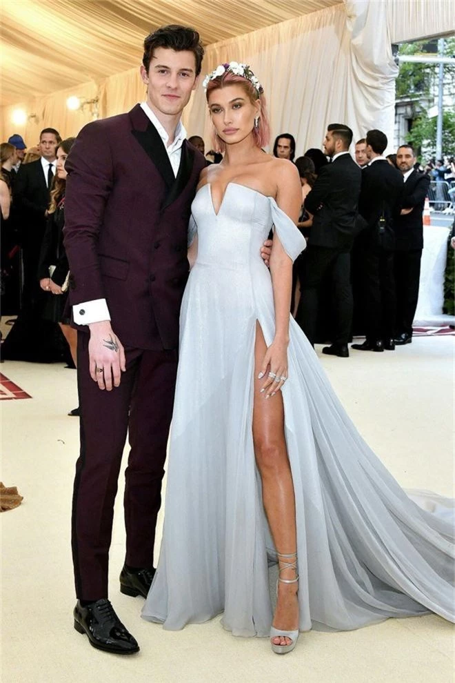 Để Hailey Baldwin lẻ bóng đi Met Gala 2019, Justin Bieber ở nhà làm gì mà bị so với tình cũ siêu đẹp trai của vợ? - Ảnh 3.