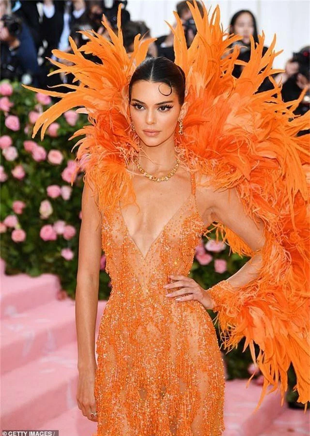 Hai em cô Kim sexy trên thảm đỏ Met gala - 6