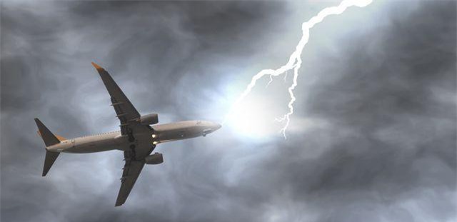 Sét đánh ảnh hưởng như thế nào tới máy bay trên không trung?