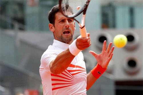 Thắng dễ Taylor Fritz, Novak Djokovic thẳng tiến vào vòng 3 Madrid mở rộng 2019