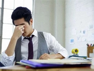 Dù trước đó không chịu nổi vợ và cứng rắn phải ly hôn, nhưng ngày ra tòa, vợ nói một câu khiến tôi đắng lòng và quyết định rút đơn