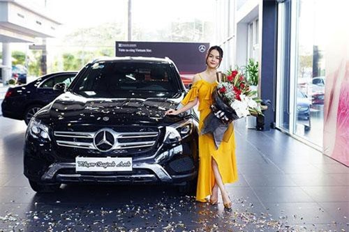 Phạm Quỳnh Anh tậu Mercedes-Benz GLC giá gần 2 tỷ đồng