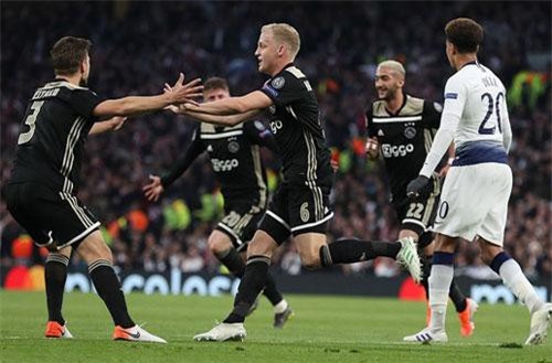 Ajax - Tottenham: Cửa thiên đường vẫn mở