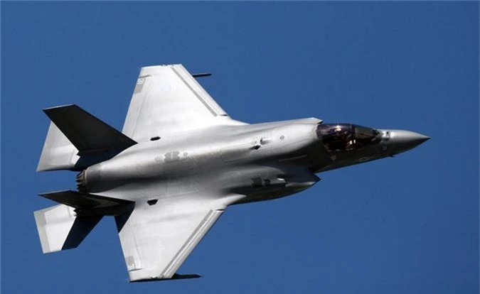 My thua nhan F-35 khong the thuc hien dong tac bay