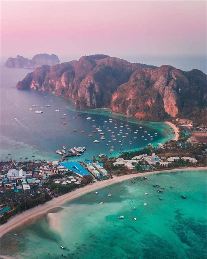 Sài Gòn lọt top 15 điểm đến rẻ nhất thế giới, vị trí số 1 còn khiến bạn bất ngờ hơn nữa! - Ảnh 14. Sài Gòn lọt top 15 điểm đến rẻ nhất thế giới, vị trí số 1 còn khiến bạn bất ngờ hơn nữa! - Ảnh 14.