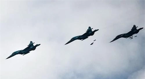 Máy bay chiến đấu Không quân Nga đã phối hợp cùng pháo binh Syria tiến hành hoạt động trả đũa
