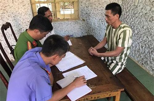 Đắk Nông: Đến nhà chơi, hai gã đàn ông giở trò đồi bại với bé gái 15 tuổi