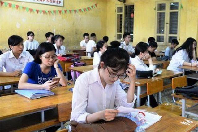 2 điều khiến sĩ tử dễ bị “lạc đề” khi làm bài thi nghị luận văn học