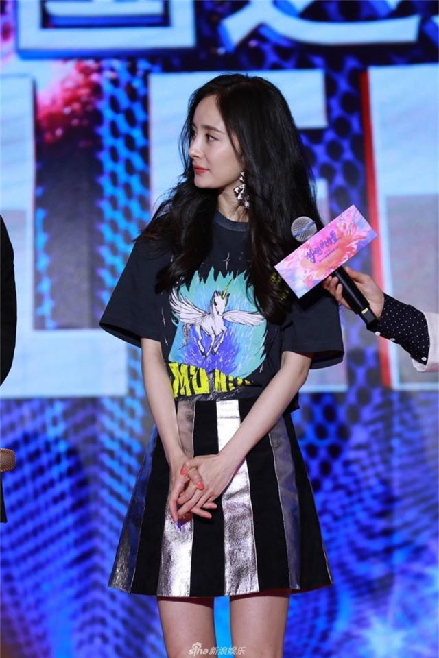 Angelababy đọ sắc bên Dương Mịch - Ảnh 1. Angelababy đọ sắc bên Dương Mịch - Ảnh 1.