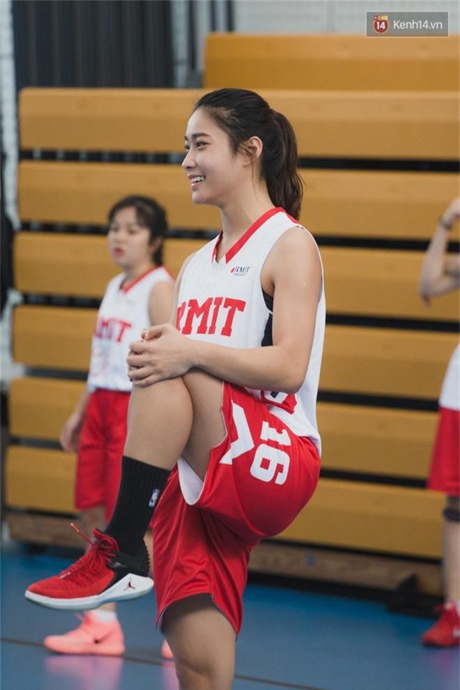 Đã mắt ngắm dàn gái xinh trường con nhà giàu RMIT: Người nhan sắc như hoa hậu, kẻ body nóng bỏng đốt mắt - Ảnh 7. Đã mắt ngắm dàn gái xinh trường con nhà giàu RMIT: Người nhan sắc như hoa hậu, kẻ body nóng bỏng đốt mắt - Ảnh 7.