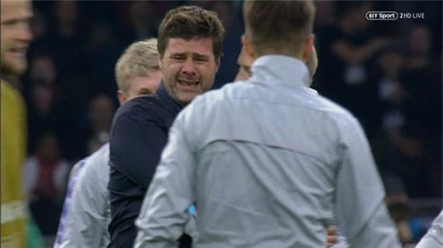 HLV Pochettino bật khóc sau màn ngược dòng khó tin của Tottenham - 5