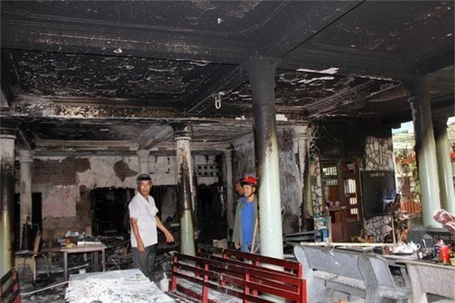 Hỏa hoạn thiêu rụi ngôi chùa 56 tuổi ở Phú Yên - 2