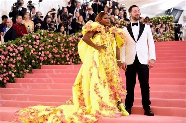 Những cặp đôi hoàn hảo trên thảm đỏ Met gala 2019 - 7