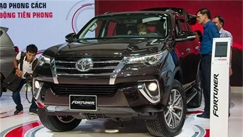 Toyota Fortuner.