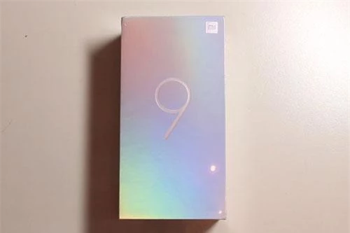 Hộp đựng Xiaomi Mi 9.