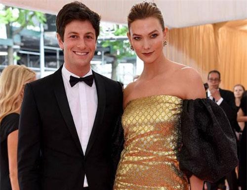 Những cặp đôi hoàn hảo trên thảm đỏ Met gala 2019