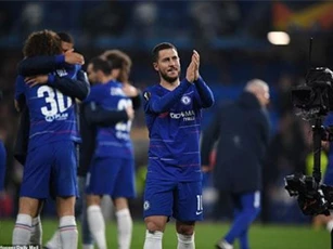 Eden Hazard khiến chiến thắng của Chelsea mất vui