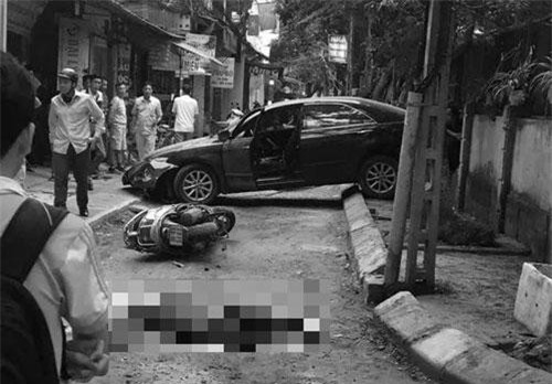 Hà Nội: Nghi vấn nữ tài xế nhầm chân ga lùi xe tông chết một phụ nữ