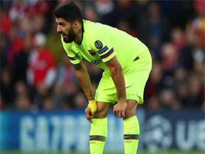 Barca xác nhận hung tin về Luis Suarez