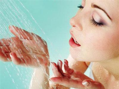 Dị ứng nước là bệnh kỳ lạ hiếm gặp nhưng có thật: Đây là điều nên làm khi gặp phải