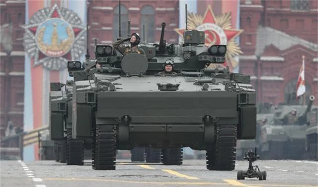 Cận cảnh dàn khí tài Nga phô diễn sức mạnh trong lễ duyệt binh - 15