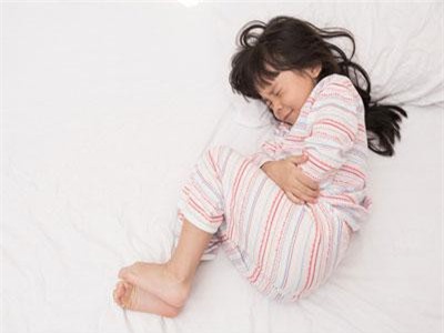 Con cái bỗng dưng bị đau bụng bất thường, không rõ nguyên nhân thì đây chính là điều cha mẹ nên làm luôn và ngay
