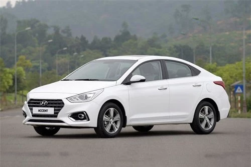 2. Hyundai Accent (doanh số: 1.427 chiếc).