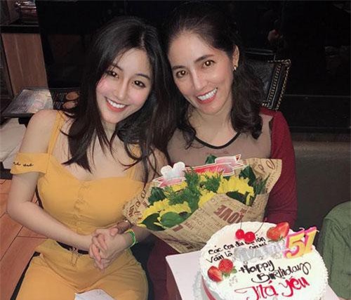 Dính không biết bao nhiêu tin đồn dao kéo, chỉnh ảnh quá đà nhưng Võ Ngọc Trân đã chứng minh sự thật chỉ với vài tấm ảnh