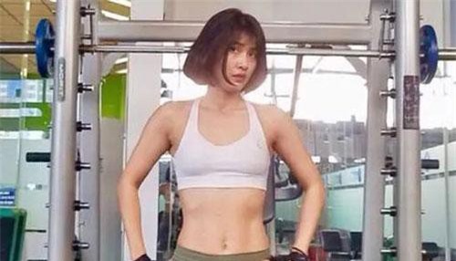 Từng trầm cảm muốn nhảy lầu, mẹ một con "trở lại" đẹp ngỡ ngàng