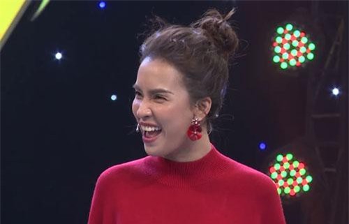 Bị quỵt tiền bản quyền, Ái Phương đòi nợ đến tận trên truyền hình