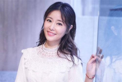 Động thái đáp trả cao tay của Lâm Tâm Như khi Hoắc Kiến Hoa bị tố phân biệt đối xử giữa vợ và Dương Mịch