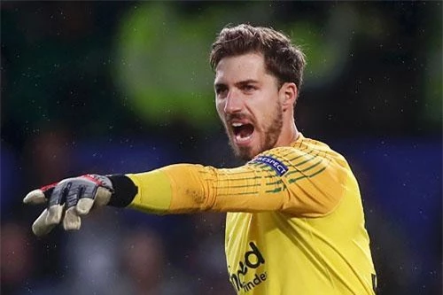 Thủ môn: Kevin Trapp (Eintracht Frankfurt).