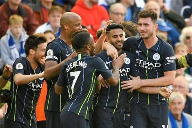 Brighton 1-4 Man City: Thầy trò Guardiola vô địch Premier League - 4