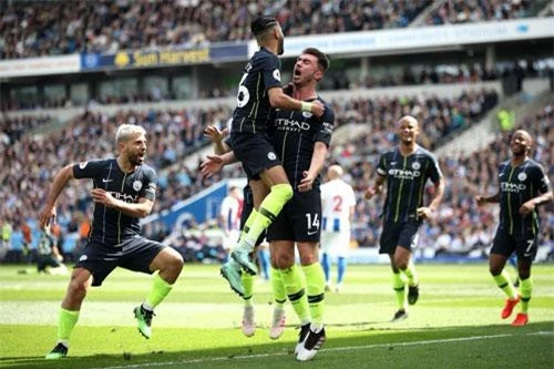 Man City bảo vệ thành công ngôi vô địch.