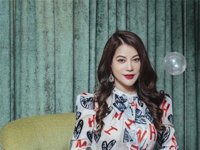 Nhìn hình ảnh này dù đã U50, Trương Ngọc Ánh vẫn xứng đáng với danh hiệu "người đàn bà đẹp"