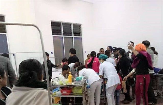 Lâm Đồng: 136 người nghi ngộ độc thực phẩm sau tiệc cưới