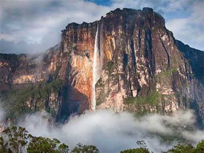 Ngọn thác cao nhất thế giới, nước chưa chạm đáy đã bốc hơi