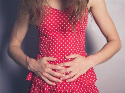 Thường xuyên uống loại thuốc này trong kì kinh nguyệt, cô gái bị suy thận nghiêm trọng