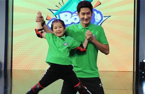 Huy Khánh bị con gái “vạch mặt” trên sóng truyền hình