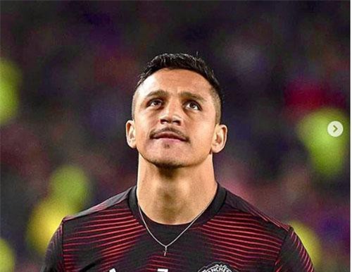 Alexis Sanchez lên tiếng xin lỗi người hâm mộ Man Utd
