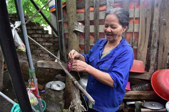 Ký ức ám ảnh của người đàn bà hơn 40 năm vớt hàng trăm xác chết trên sông Hồng