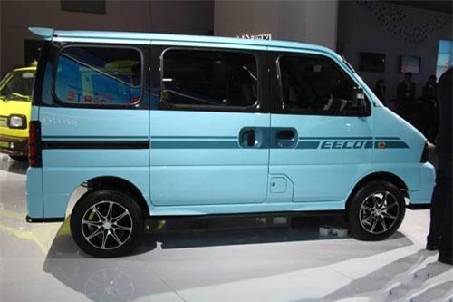 9. Maruti Suzuki Eeco (doanh số: 10.254 chiếc).
